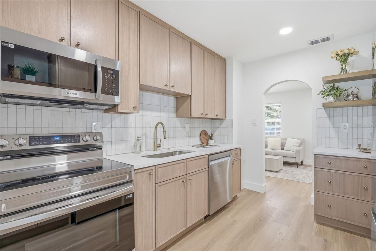 2847 10th Avenue N, Saint Petersburg, FL 33713 Photo