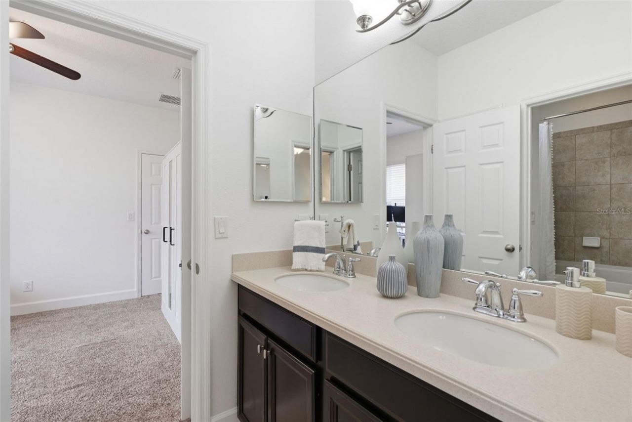 9323 Bella Vita Circle , Land O Lakes, FL 34637 Photo