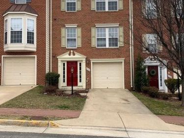 8108 HORSESHOE COTTAGE CIRCLE, LORTON, VA 22079