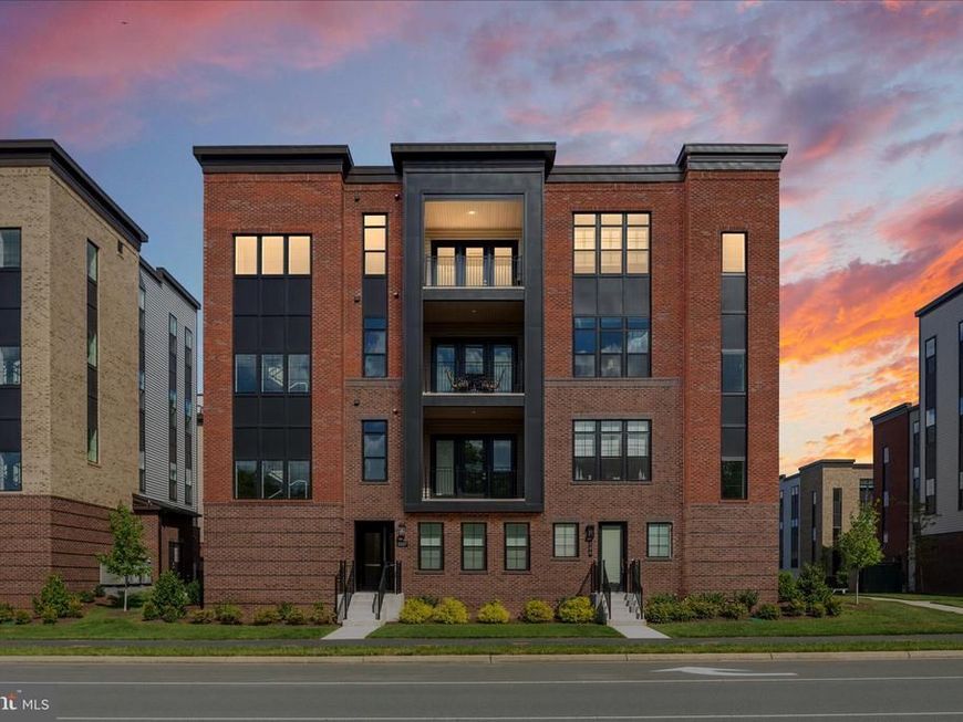 22127 Headwater Terrace , Unit 400, Ashburn, VA 20148 Main Photo