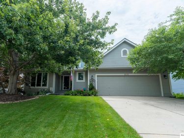 8131 S 101St Street, La Vista, NE 68128