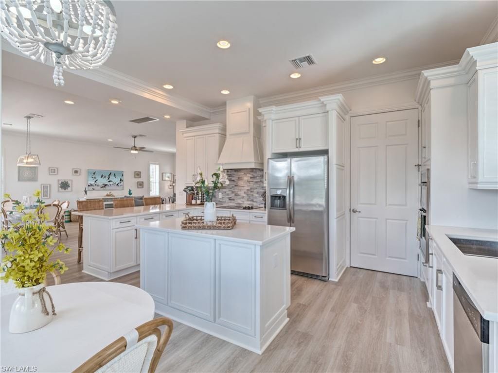 276 Delmar Ave, Fort Myers Beach, FL 33931 Photo