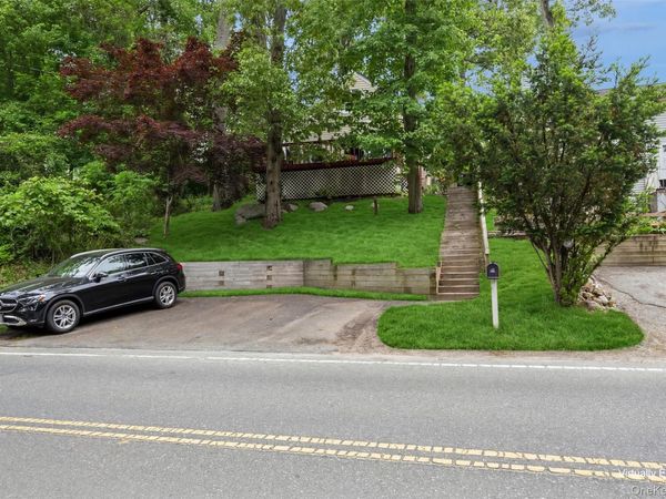 127 Hallock Landing Road , Rocky Point, NY 11778