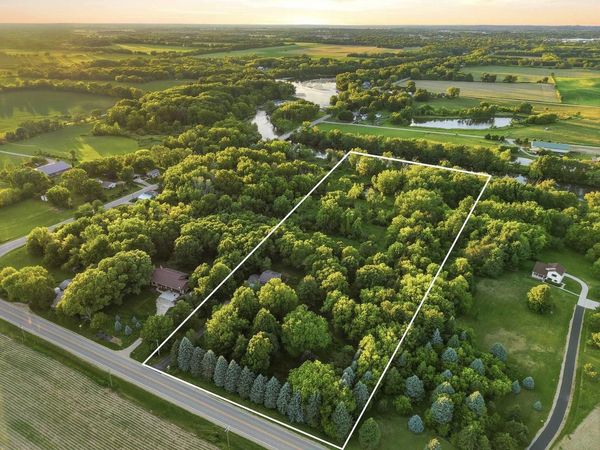 504 County Road N, Stoughton, WI 53589
