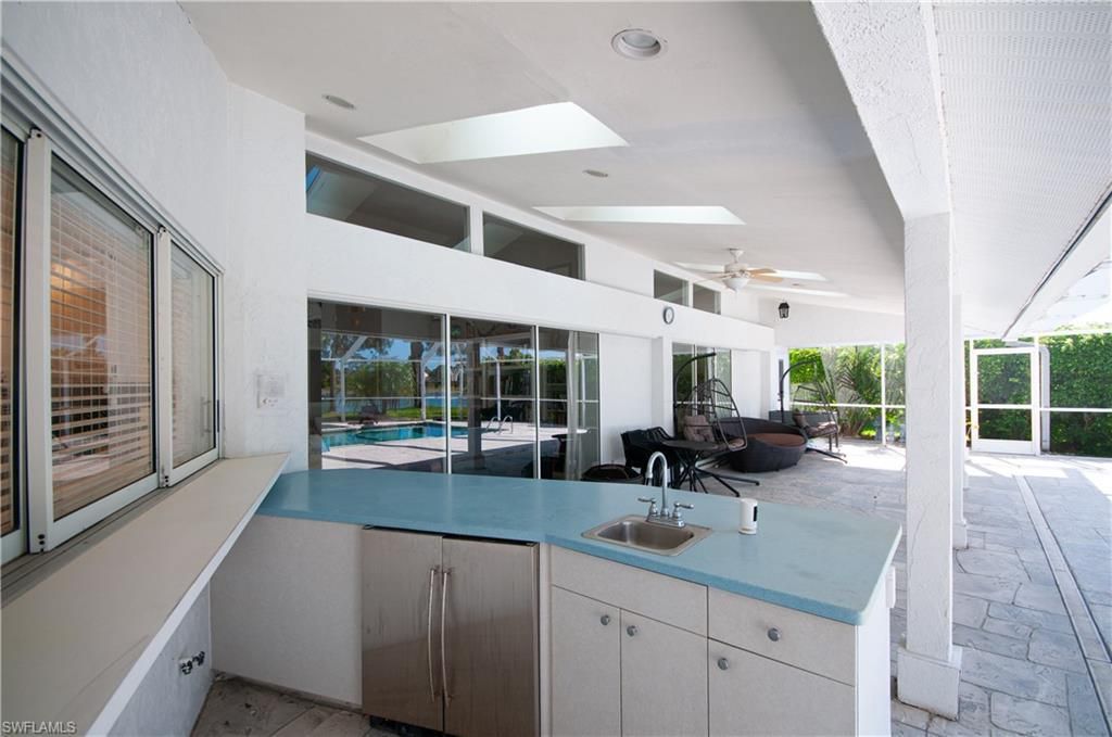 559 Henley Dr, Naples, FL 34104 Photo