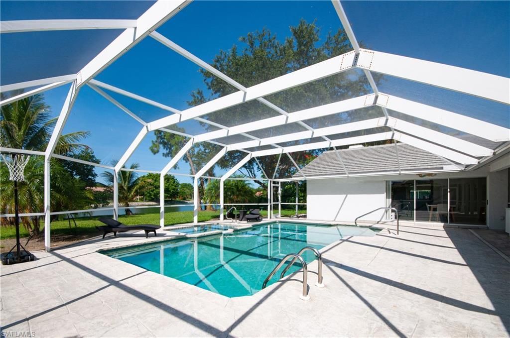 559 Henley Dr, Naples, FL 34104 Photo