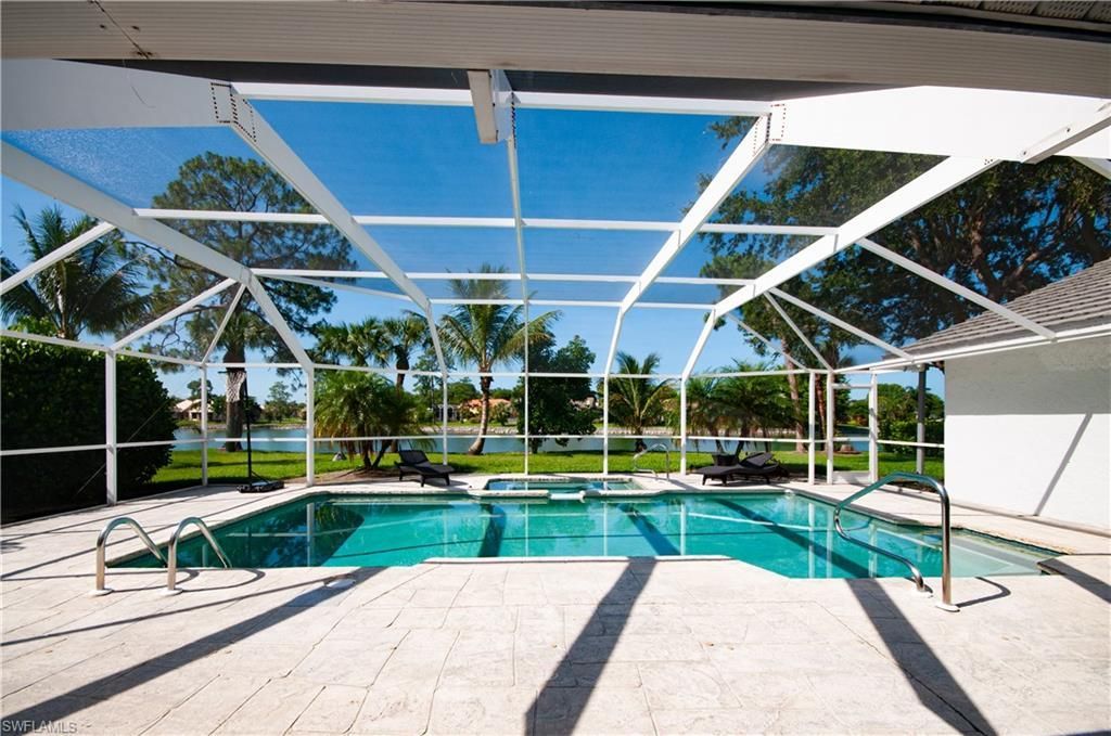 559 Henley Dr, Naples, FL 34104 Photo