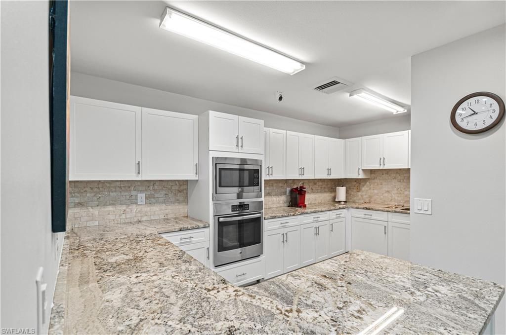 559 Henley Dr, Naples, FL 34104 Photo