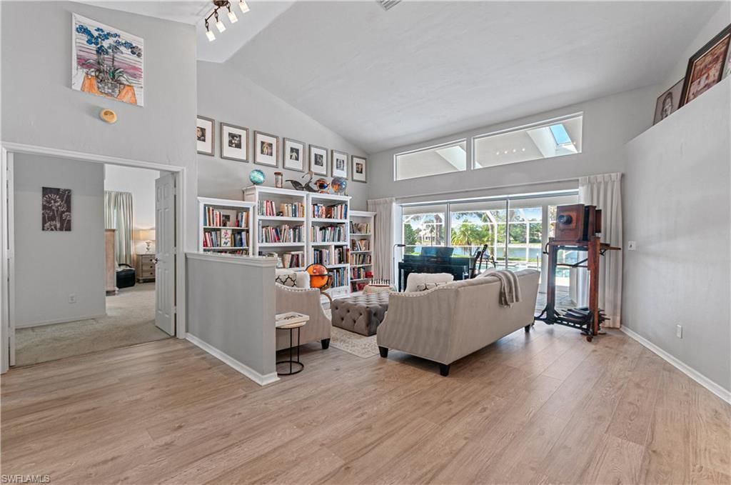 559 Henley Dr, Naples, FL 34104 Photo