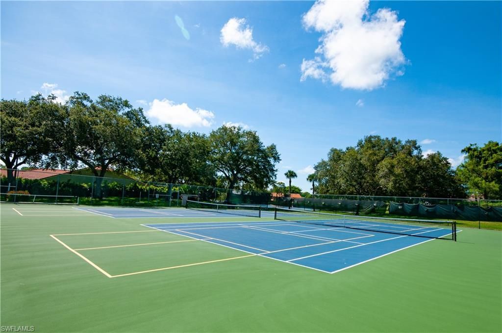 559 Henley Dr, Naples, FL 34104 Photo