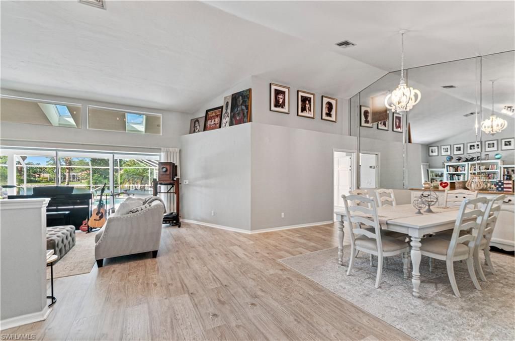 559 Henley Dr, Naples, FL 34104 Photo