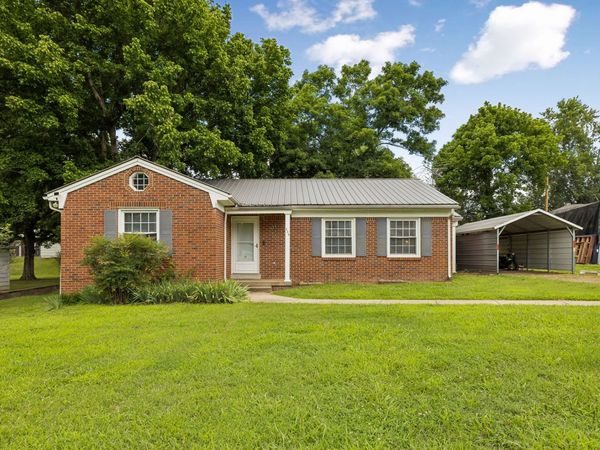 111 Morrison St , Centerville, TN 37033