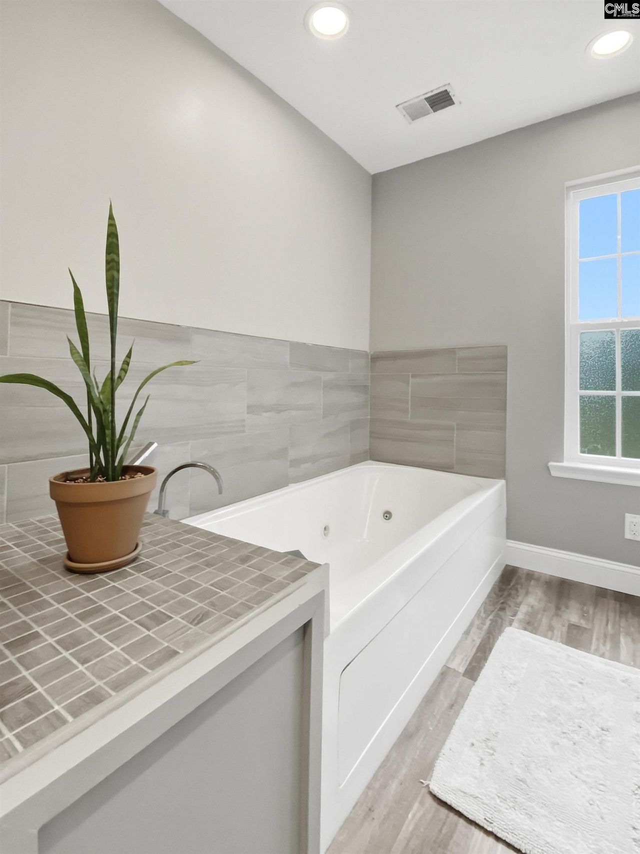 2154 Tanglewood Road  Photo 14