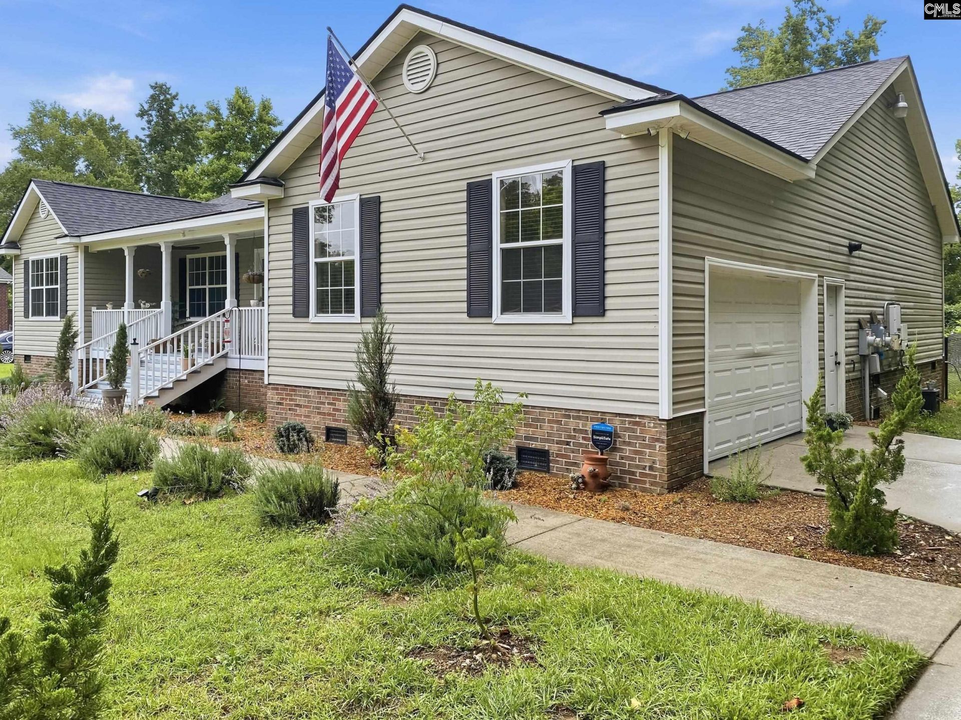 2154 Tanglewood Road  Photo 4