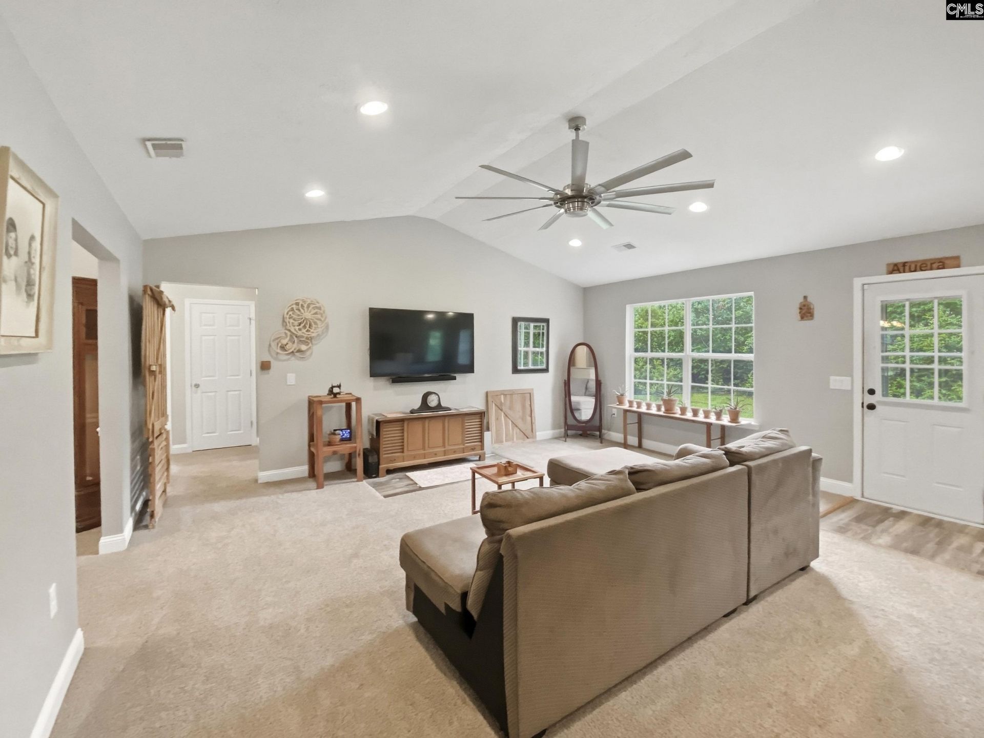 2154 Tanglewood Road  Photo 9
