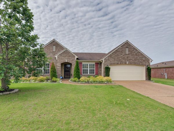 4605 HUGHES MEADOW DR, Unicorp/Memphis, TN 38125