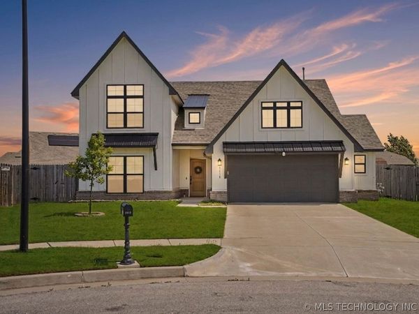 3118 W Yuma Court S, Broken Arrow, OK 74011