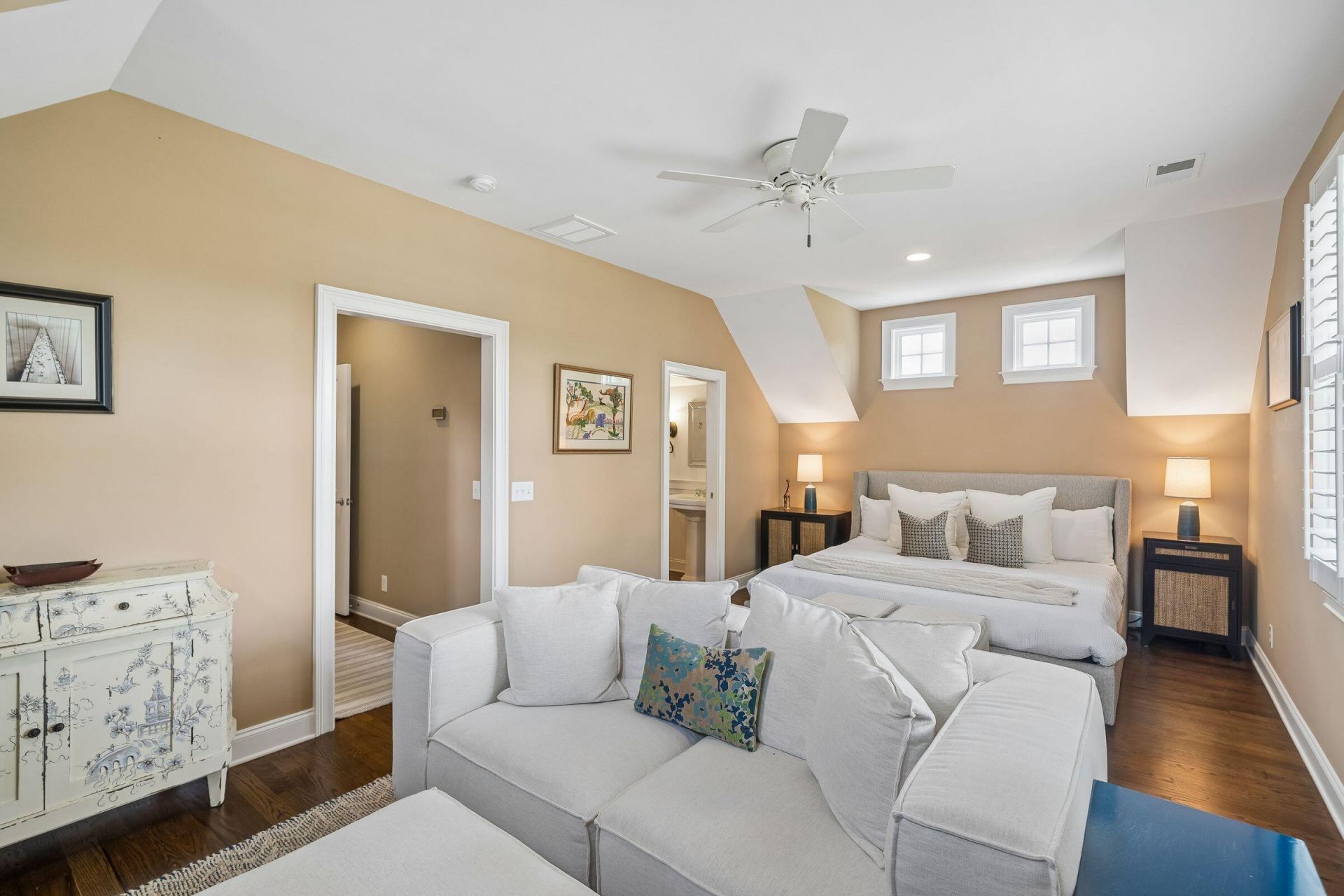 110 Feldman Court Photo 14