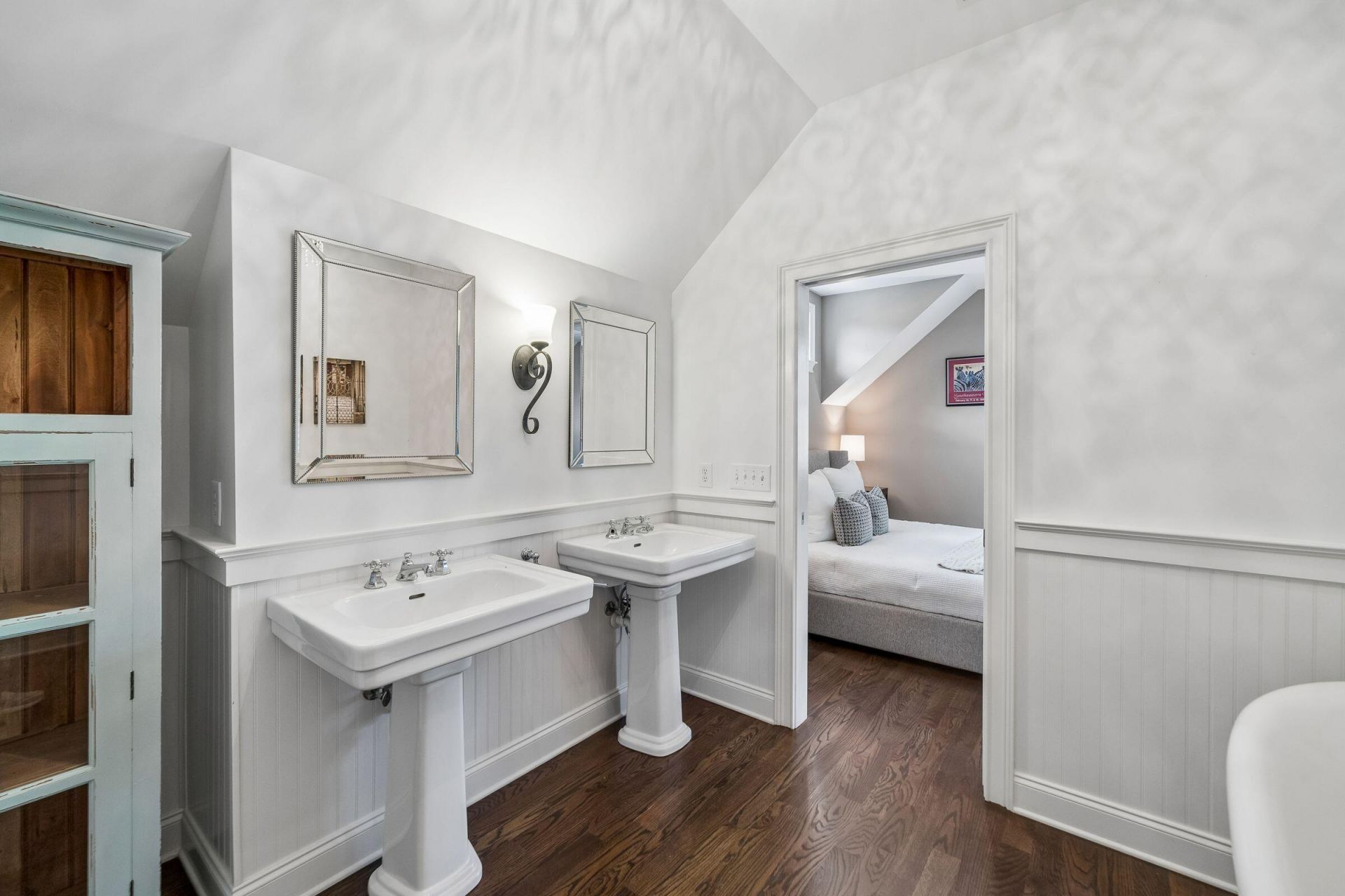 110 Feldman Court Photo 22