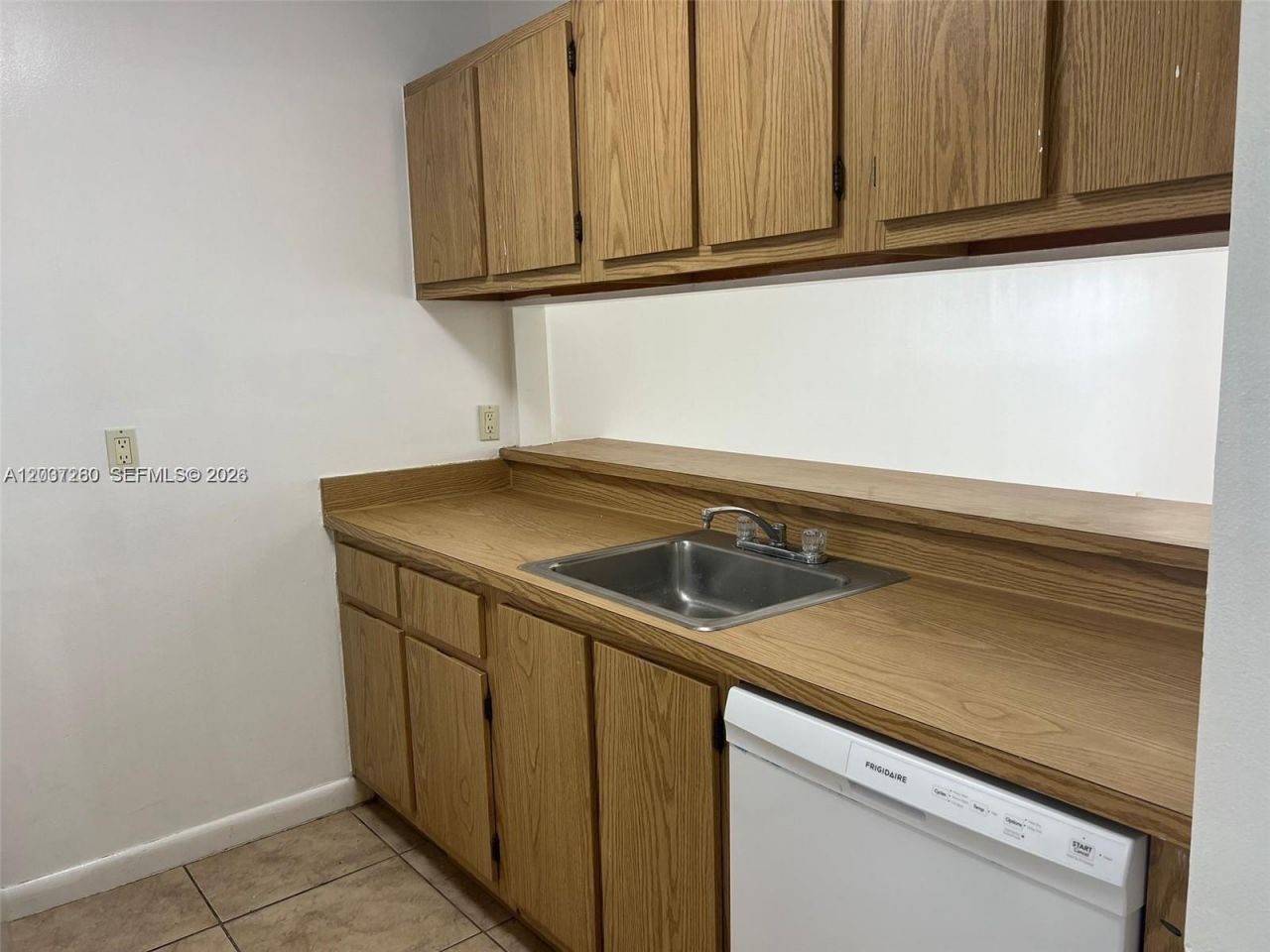 8610 N Sherman Cir , Unit 504, Miramar, FL 33025 Photo