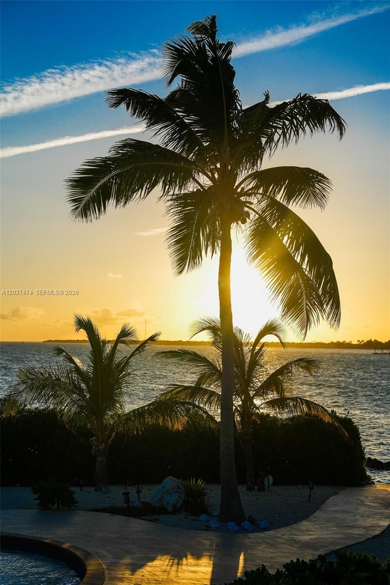 99 E Ocean E , Marathon, FL 33050 Photo
