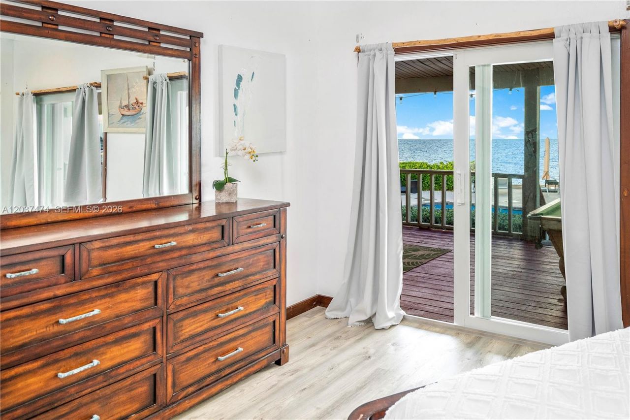 99 E Ocean E , Marathon, FL 33050 Photo