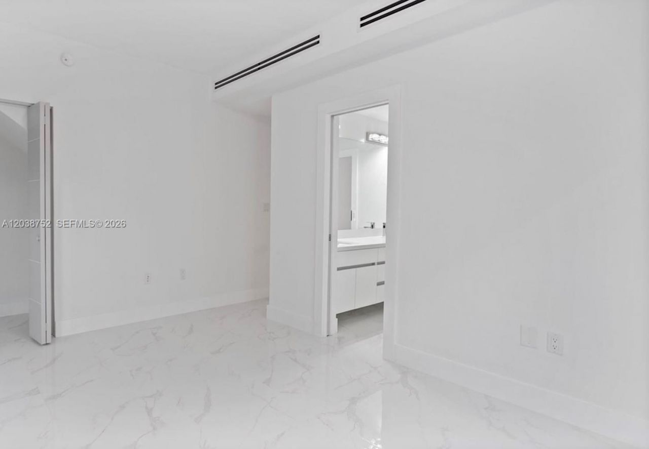 3374 Perry Frow Dr , Unit B, Miami, FL 33133 Photo