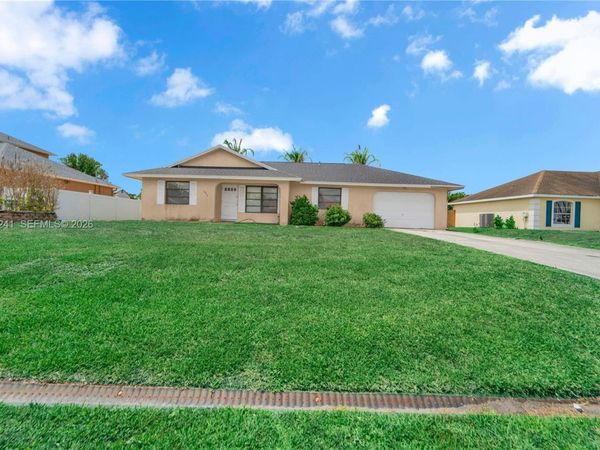 1074 SW Alcantarra , Port St. Lucie, FL 34953