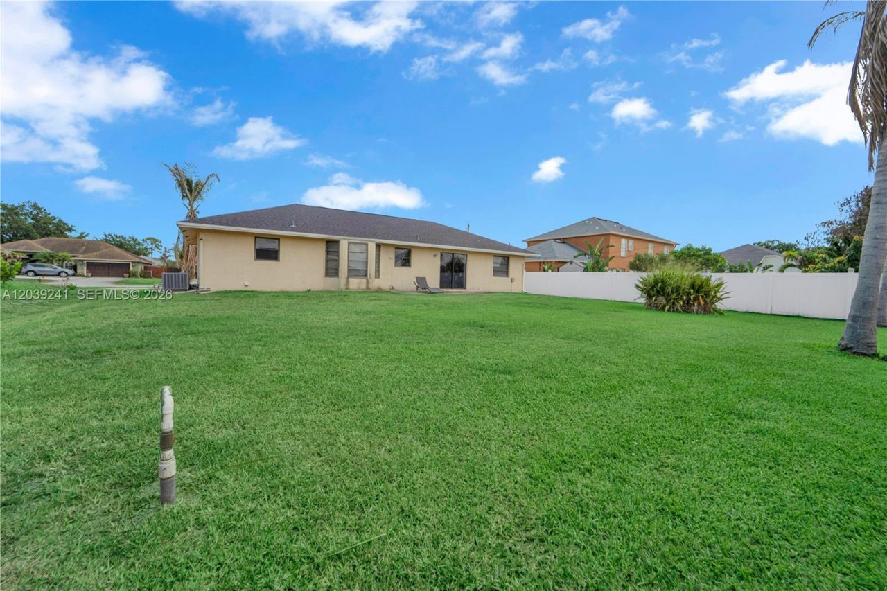 1074 SW Alcantarra , Port Saint Lucie, FL 34953 Photo