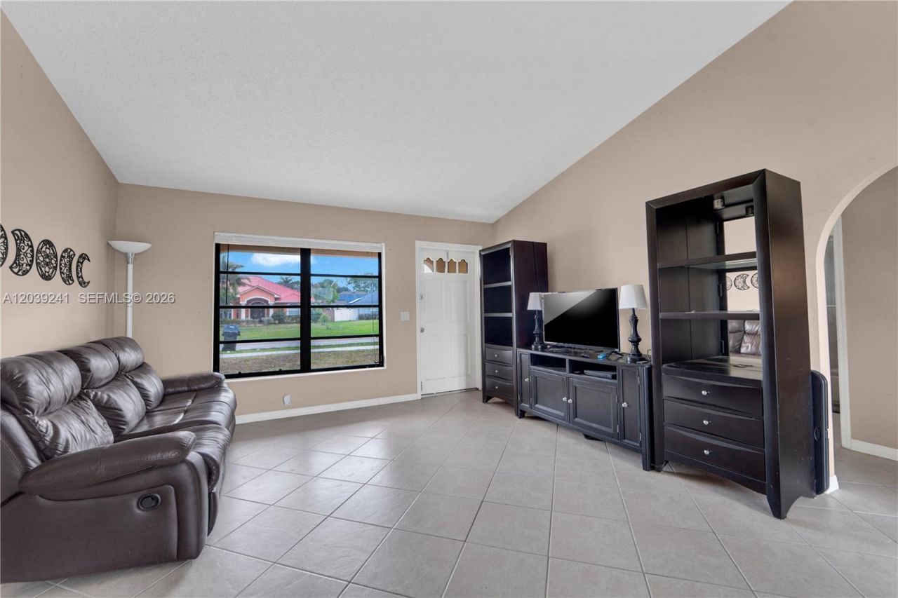 1074 SW Alcantarra , Port Saint Lucie, FL 34953 Photo