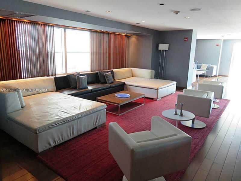 325 S Biscayne Blvd, Unit 4122, Miami, FL 33131 Photo