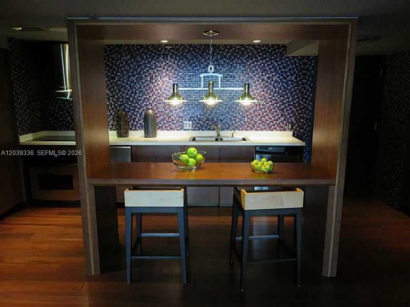 325 S Biscayne Blvd, Unit 4122, Miami, FL 33131 Photo