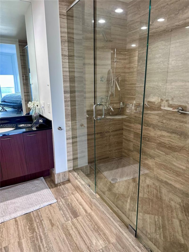 15811 Collins Ave , Unit 1505, Sunny Isles Beach, FL 33160 Photo