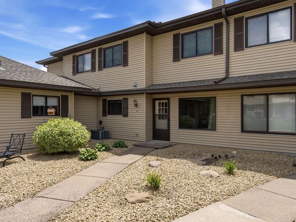 5305 Orleans Lane N, Unit 6, Plymouth, MN 55442