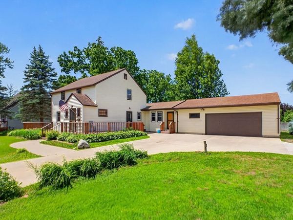 2209 6th Street NW, Austin, MN 55912