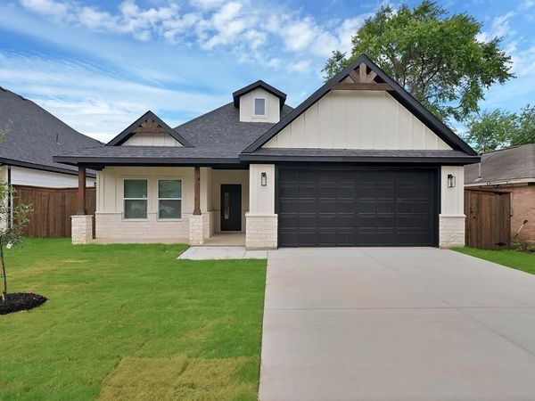 4832 Fitzhugh Avenue, Fort Worth, TX 76105