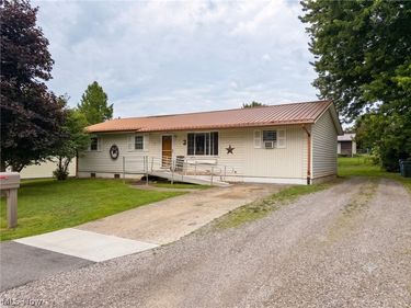 9859 Indian Lake Road, Byesville, OH 43723