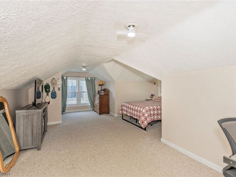 1649 Gilbert Drive, Mayfield Heights, OH 44124 Photo 18