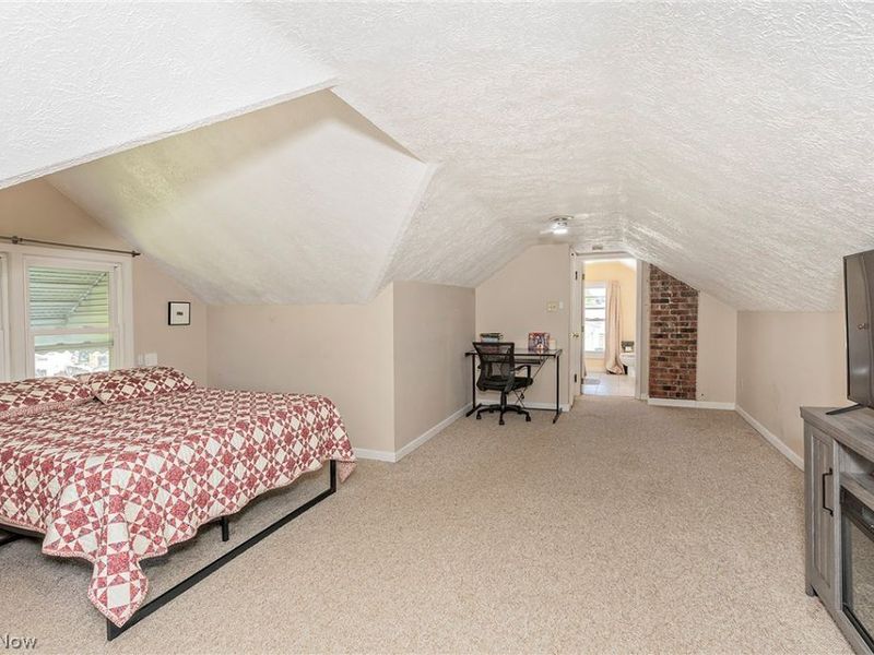 1649 Gilbert Drive, Mayfield Heights, OH 44124 Photo 20