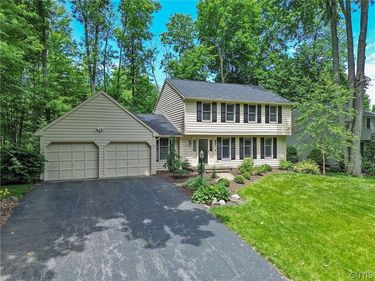 3191 Reston Drive , Baldwinsville, NY 13027