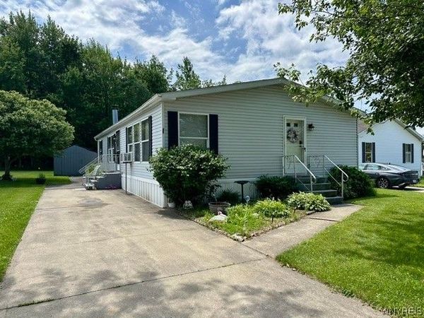 771 Thomas Lane , Angola, NY 14006