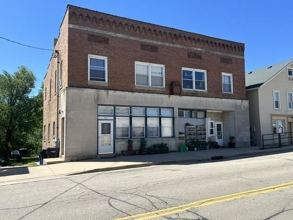 537 S Main Street, Fall River, WI 53932