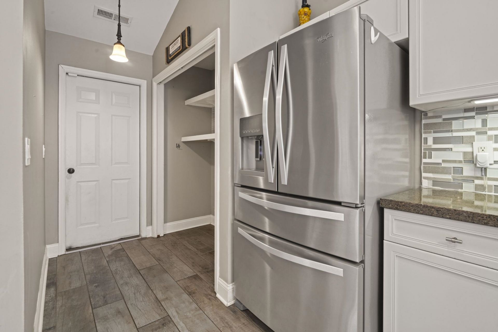 262 Palladium Dr.  Photo 12