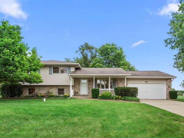 305 Elkwood Court , Valparaiso, IN 46383