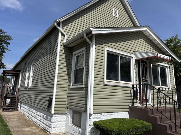 4856 Carey Street , East Chicago, IN 46312