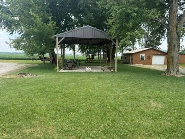 487 LakeShore Drive, Big Lake, MO 64437