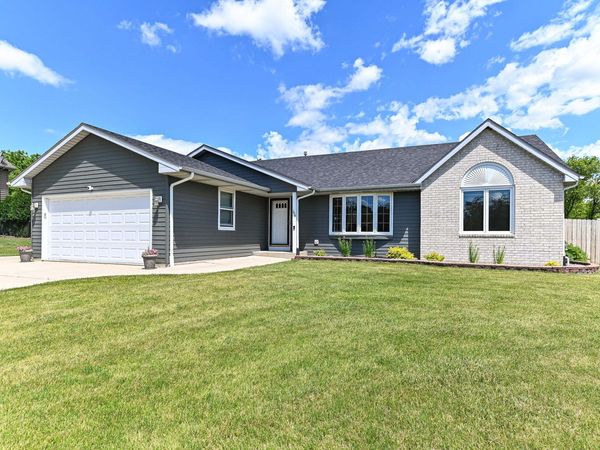 164 Mill Ave, Union Grove, WI 53182