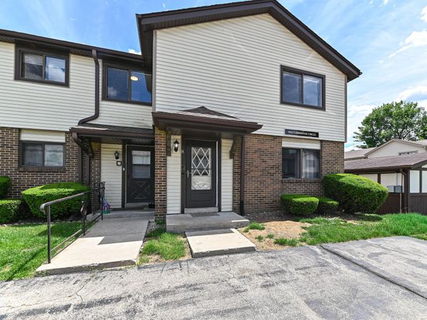5843 Cambridge Cir, Unit 8, Mount Pleasant, WI 53406