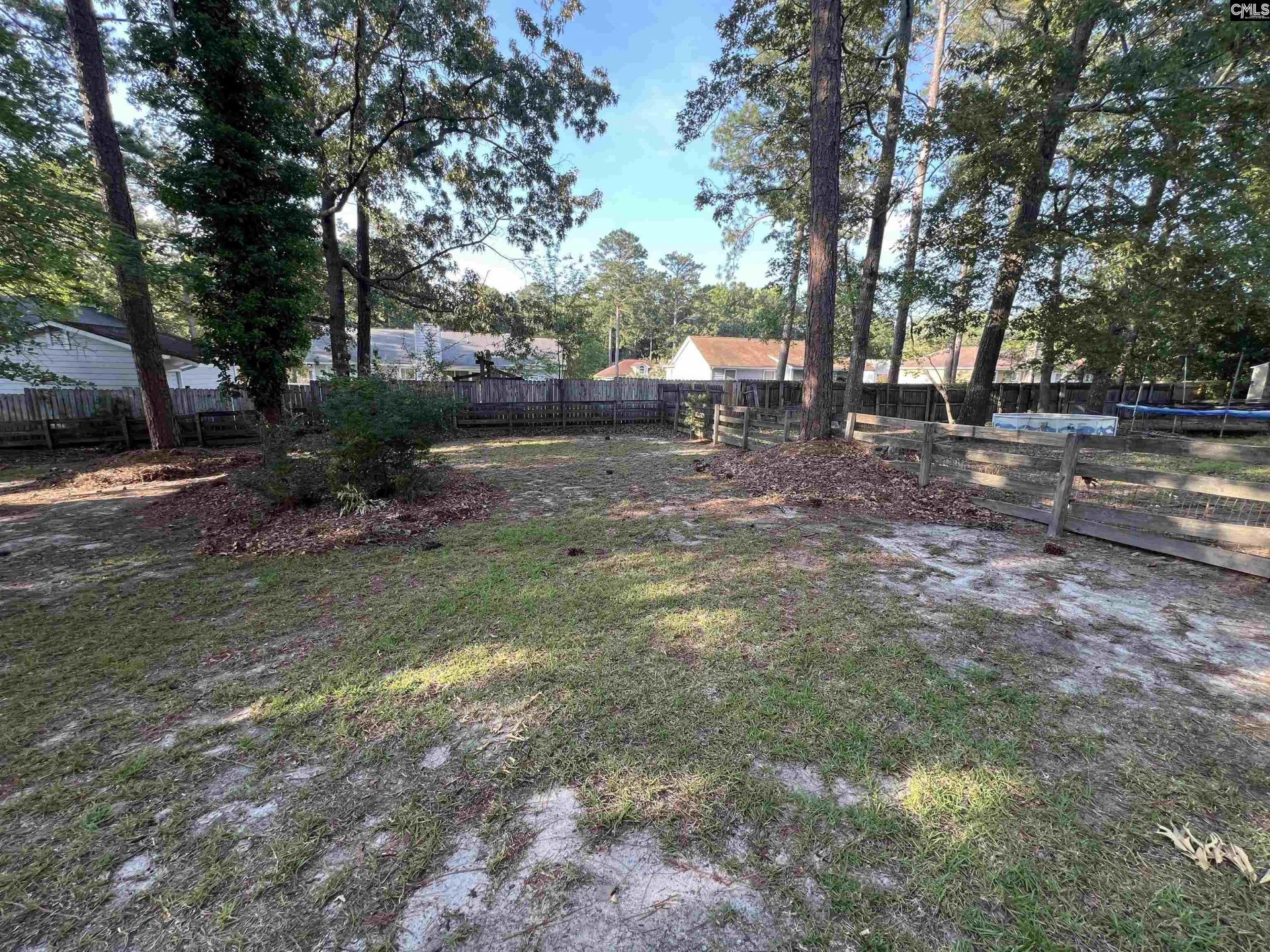 117 Parliament Drive  Photo 17