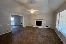 117 Parliament Drive  photo 4